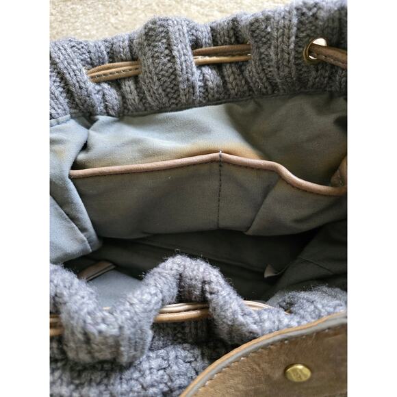 Ugg Australia Gray Sweater Knit Wool Blend Drawstring Shoulder Bucket Bag - Picture 9 of 10